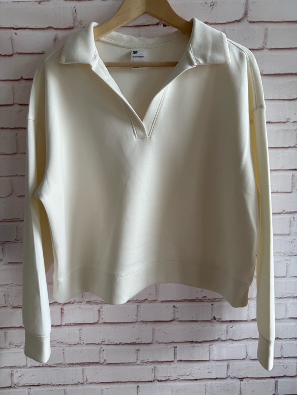 Airy‎ Sleek all in motion Pullover